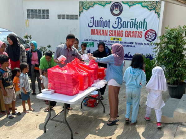 Gerakan Berbagi Makanan
